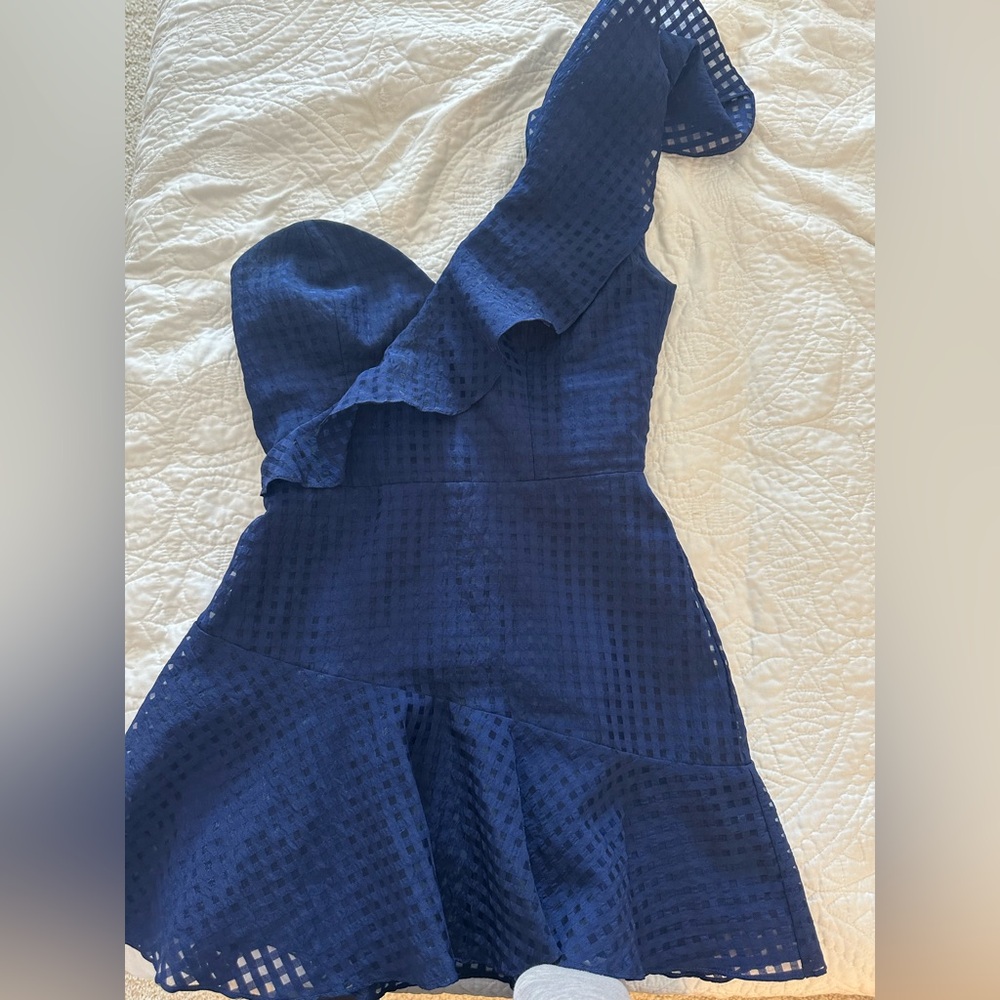 Elegant Navy One-Shoulder Dress